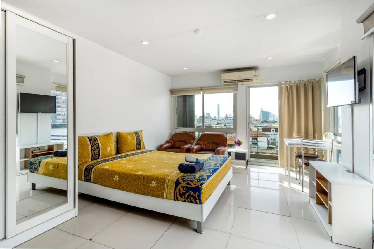Right Place Sathorn Bangkok Ngoại thất bức ảnh