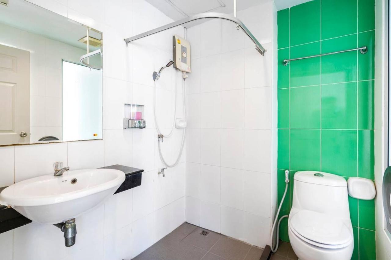 Right Place Sathorn Bangkok Ngoại thất bức ảnh